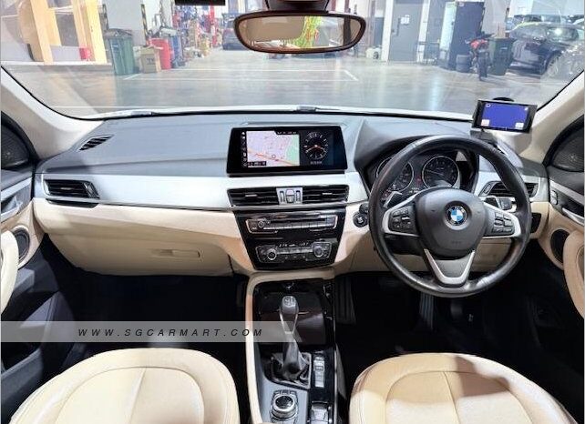 
								BMW X1 xDrive20i xLine full									