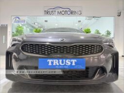 Kia Stinger 2.0A Sunroof