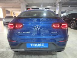 
										Mercedes-Benz GLC-Class GLC300 Coupe 4MATIC full									