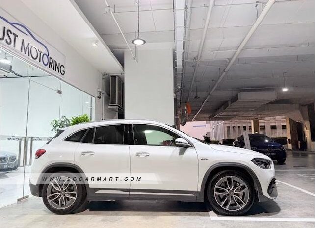 
								Mercedes-Benz GLA-Class GLA35 AMG 4MATIC 2022 full									