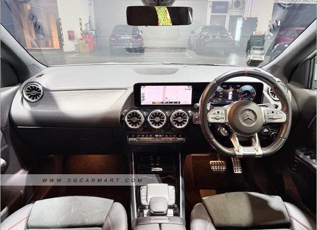 
								Mercedes-Benz GLA-Class GLA35 AMG 4MATIC 2022 full									